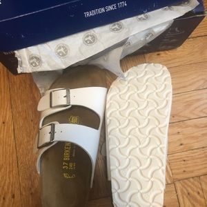 NEW Arizona Birkenstock white 37 white sole boho